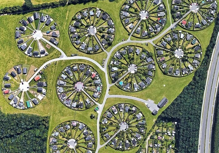 Круги на полях: необычный город-сад в Дании