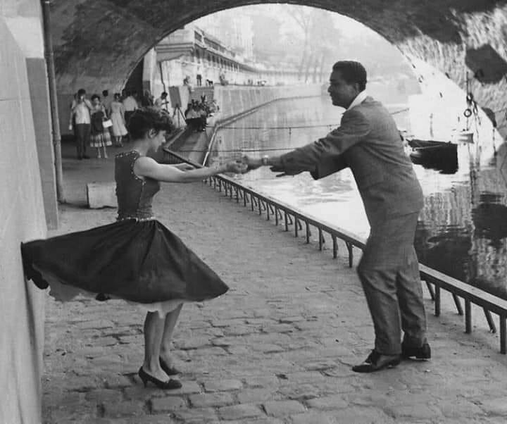 Пол Олмаши 1906-2003гг. Венгерский фотограф. Рок-н-ролл. Париж 1950 год.