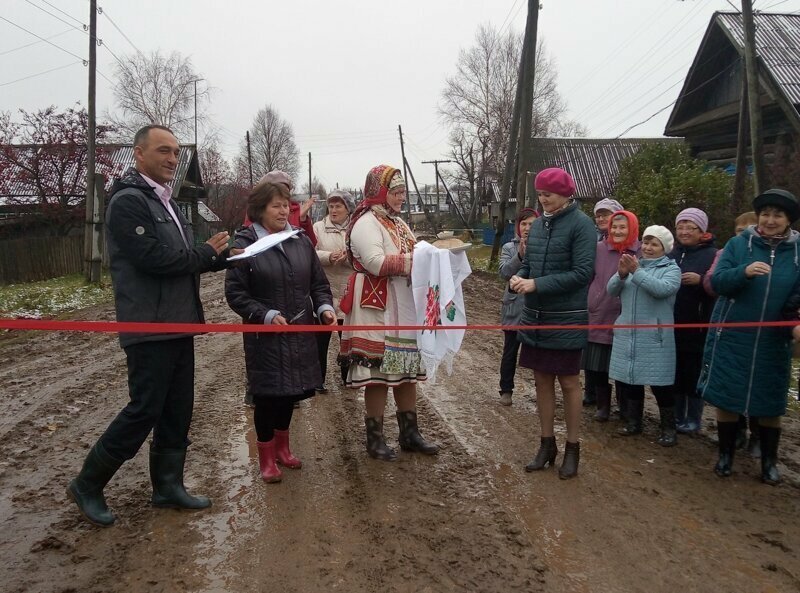 Оппозиционеры хотели посмеяться над людьми, но как обычно, оказались клоунами сами