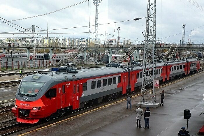 Новый пригородный электропоезд впервые за 10 лет запустили в Кировской области