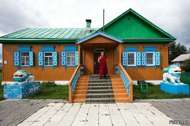 А так выглядит дом главного буддиста России