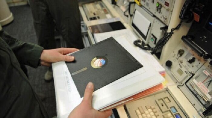 В США запланировали отказ от дискет для запуска ядерного оружия