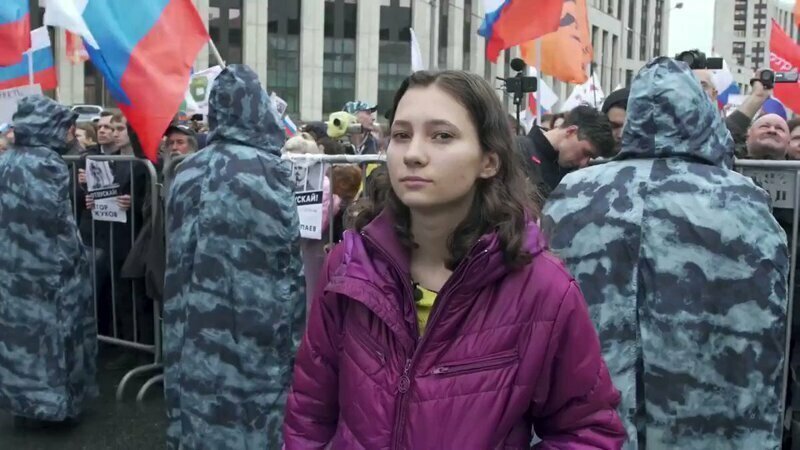 Малолетка Ольга Мисик решила использовать либерах, чтобы бежать на Запад