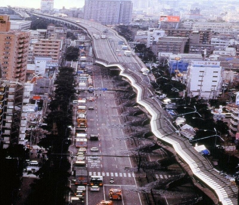 Последствия землетрясения в Кобе, Япония. 1995