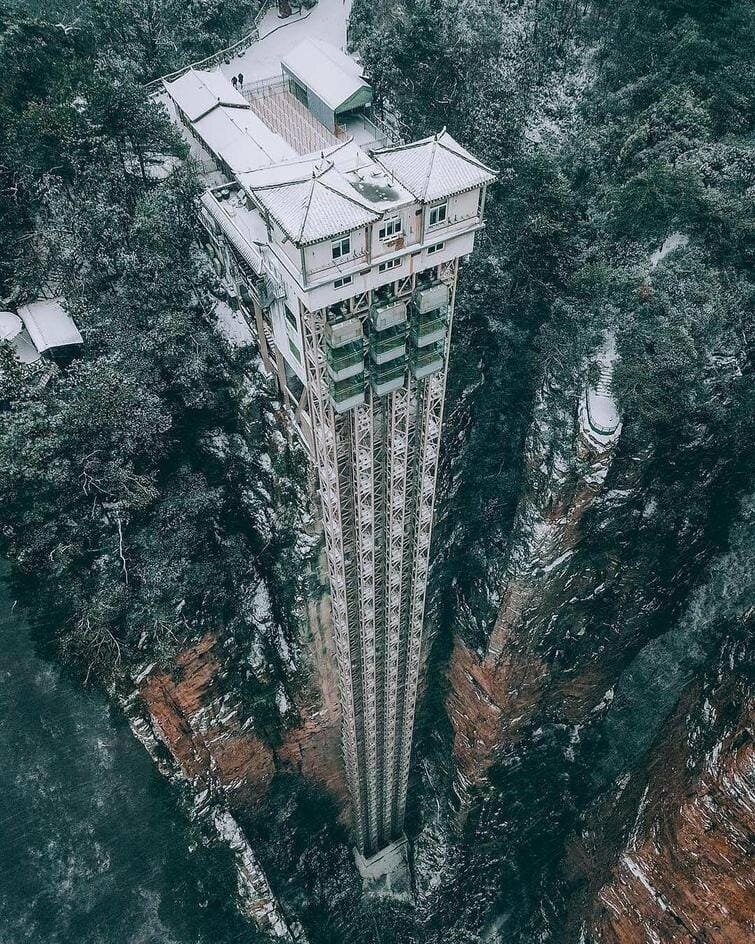 Лифт Байлyн — самый выcoкий внешний лифт в миpe, Китай