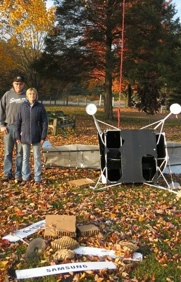Псевдоспутник «Sрасе Sеlfiе» разбился на заднем дворе жительницы Мичигана