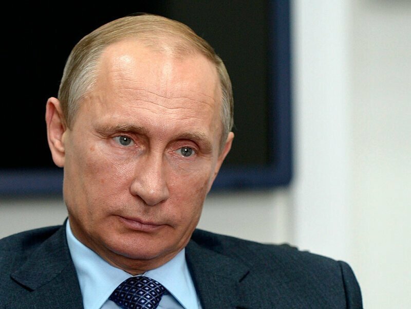 Путин наградил экипаж аварийно севшего в Бурятии Ан-24