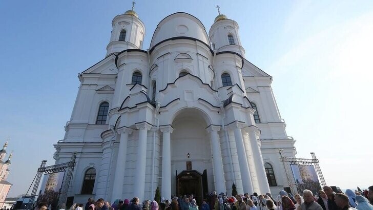 В Брянске восстановлен Успенский собор Свенского монастыря