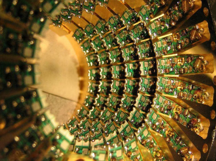 Мировой гигант выпустил мощнейший квантовый суперкомпьютер