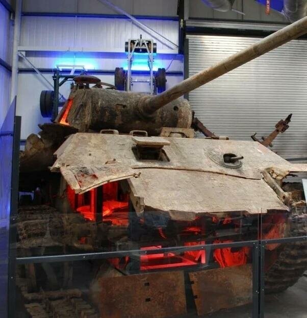 Что будет, если Т-90 стрельнет по немецкой Пантере