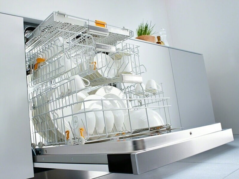 Почему посудомоечная машина не справляется с обязанностями