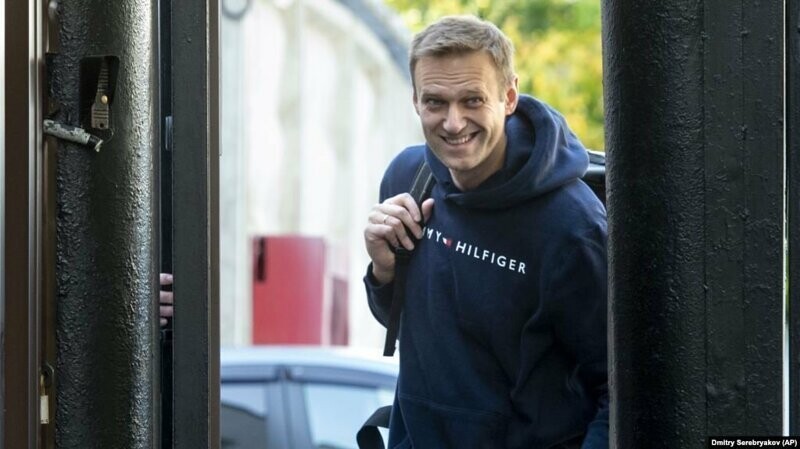 Когда Навальному закроют двери за границу