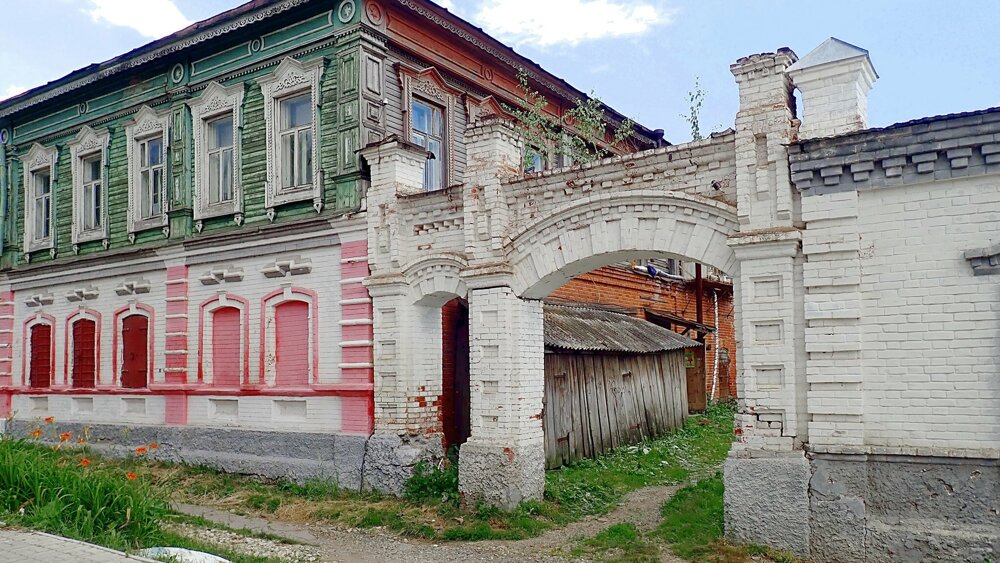Тетюши улицы. Город Тетюши Татарстан. Дом купца Серебрякова Тетюши. Тетюши центр города. Тетюши Волга.