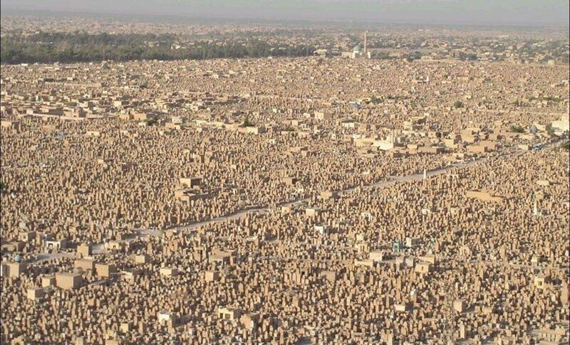 Самое большое в мире кладбище с миллионами могил
