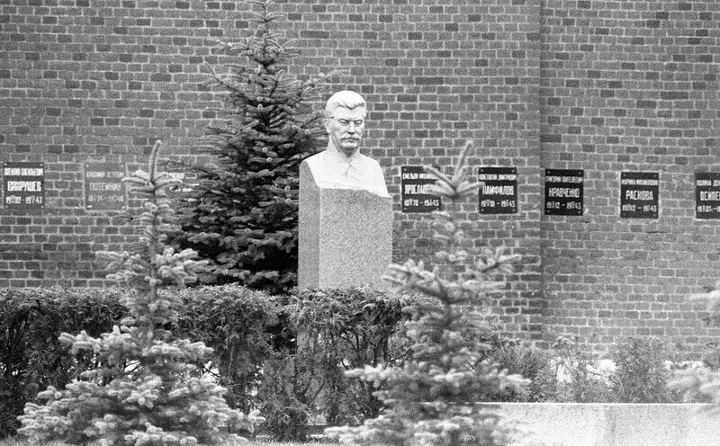 Похороны Сталина: Хэллоуин по-советски