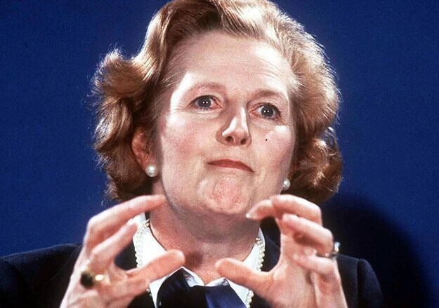 Тем временем в самой Британии началась новая эпоха с приходом на пост премьер-министра "железной леди" Маргарет Тэтчер, ставшую первым лидером "консервативной революции" 1980-х (фото Chris Capstick): 