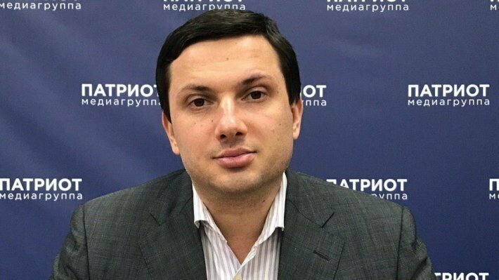 Медиагруппа «Патриот» призвала ускорить процедуру наказания за оскорбление госсимволов РФ