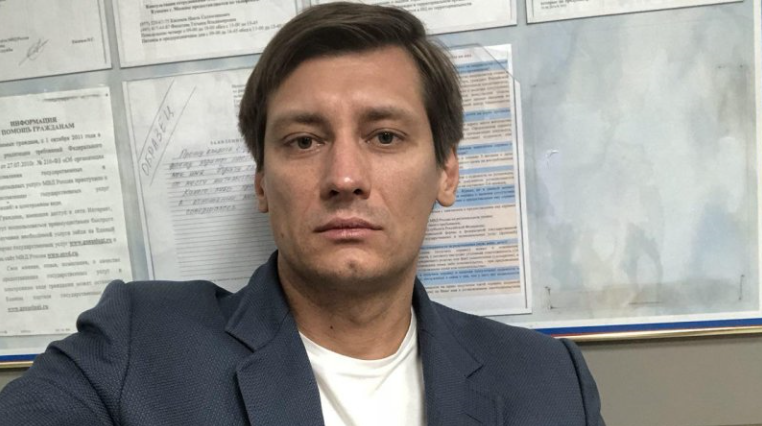 «Семейный подряд» – как «оппозиционеры» Гудковы компенсируют ничтожный рейтинг