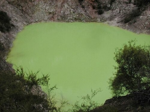 9. Ванна Дьявола (Devil’s Bath) Новая Зеландия