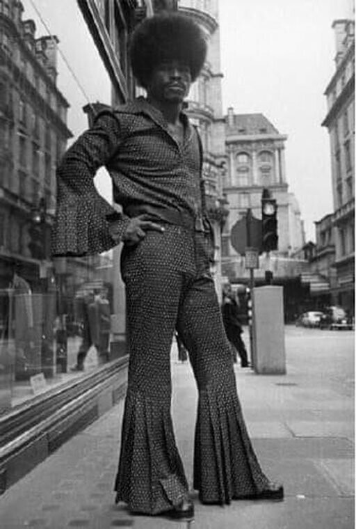 Модный парень из 1970-х.