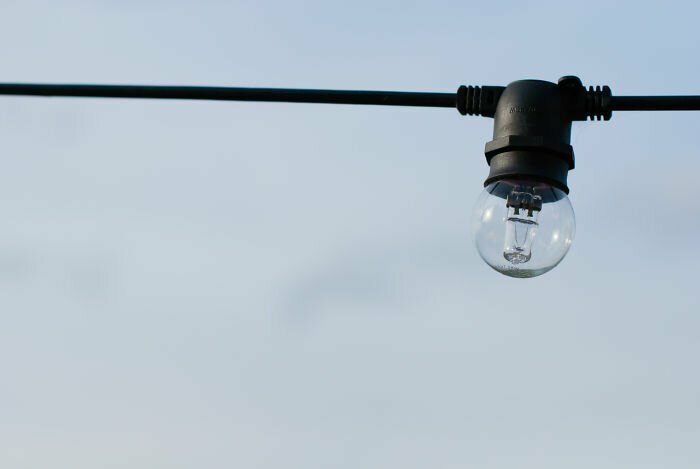 Томас Эдисон не изобретал лампочку