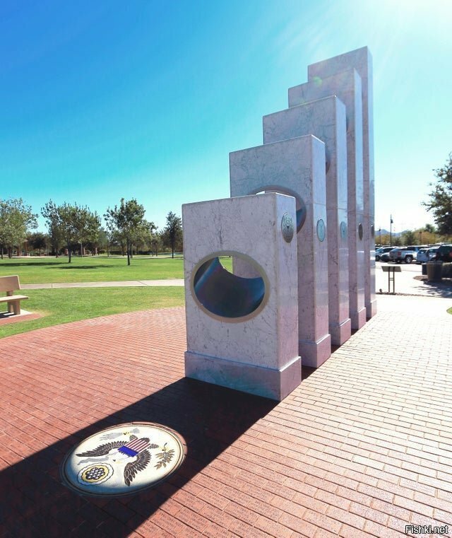 Памятник ветеранам в Антерме, штат Аризона
