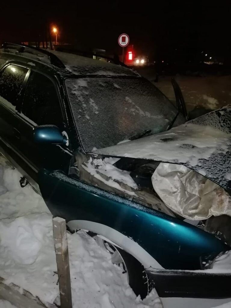Авария дня. В Якутии водитель сбил ребенка и погиб сам