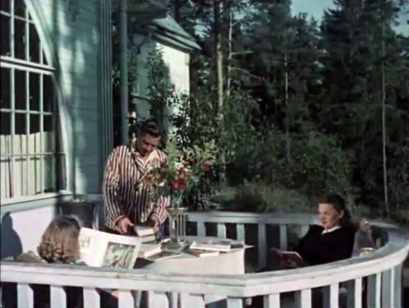Здравница "Репино" близ Ленинграда, кадр из цветной кинохроники 1949 г.: