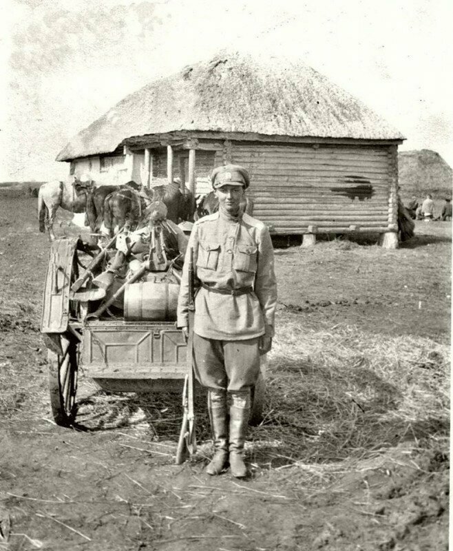 Ефрейтор Маргарита фон Дервиз (Лопухина). 17 гусарский Черниговский полк, 1919г. Погибла под Джанкоем осенью 1920 г.