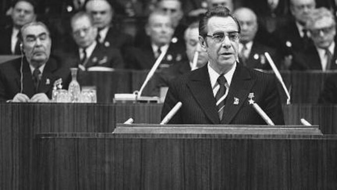 Глава Белоруссии мог сменить Брежнева и спасти СССР