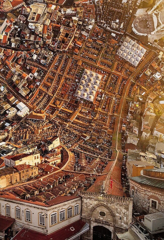 Оригами 80-го уровня: турецкий фотограф сгибает города