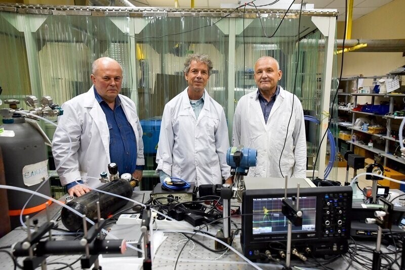 В Самаре разработана новая установка, которая поможет создавать компактные мегаваттные лазеры