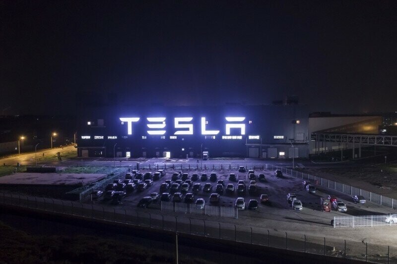 Tesla или Оно вам надо