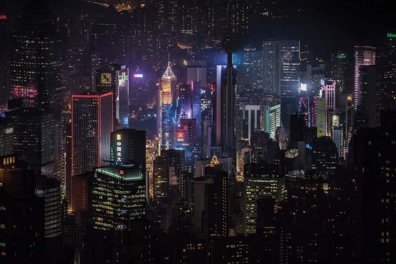 Гонконгские небоскрёбы ночью, 2018 год