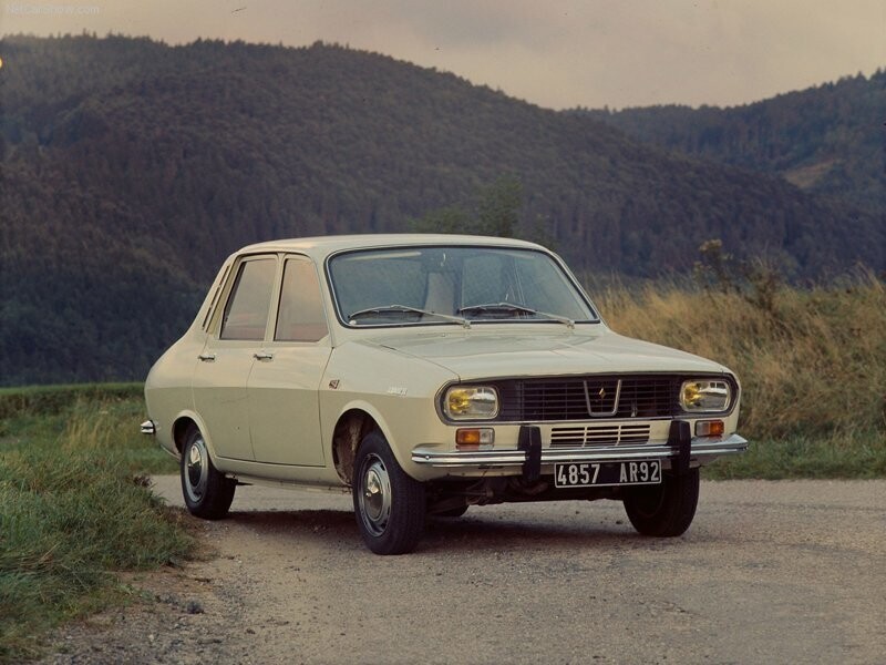 Renault 12 TL, впервые представленный на Парижском автосалоне в октябре 1969 г. и производившийся (во Франции) до 1980 года:
