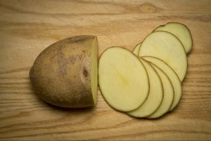 Зеленый картофель может быть опасным в больших количествах