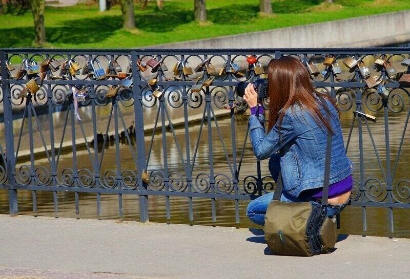 Человек с фотоаппаратом