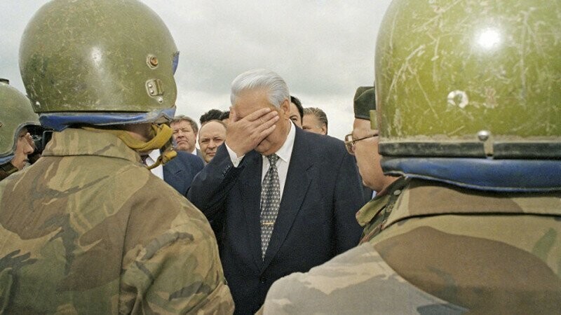 Встреча Ельцина с солдатами в Чечне, 1996 год, Россия