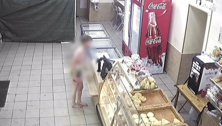 Выживший в жестокой расправе в Менделеевске мальчик спасся в пекарне