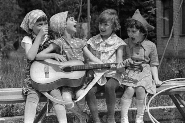 По волнам памяти: как мы жили и играли во дворах нашего детства