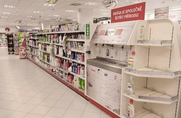 7. В некоторых чешских аптеках есть автоматы с разливной бытовой химией