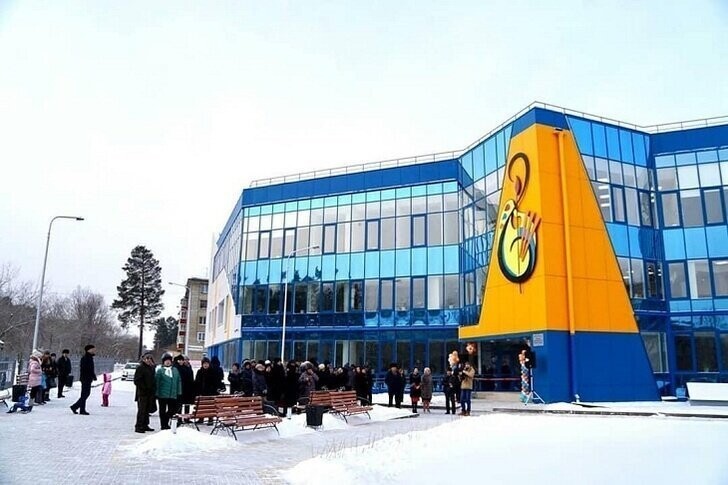 В Саянске Иркутской области открыли новую школу искусств