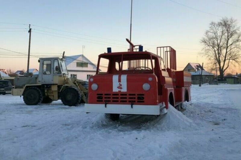 Вторая жизнь старой пожарной машины в Курганской области