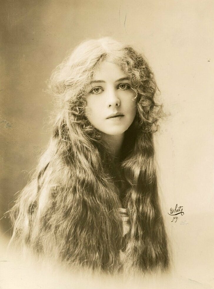 Иона Брайд, бродвейская актриса, 1912