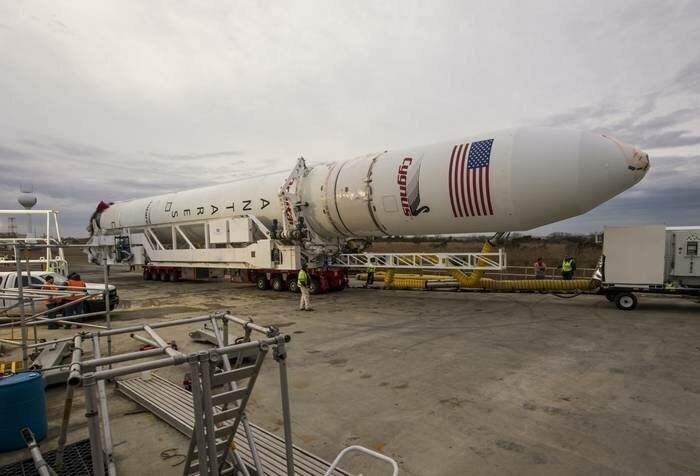 Энергомаш передал американской компании Orbital Sciences партию двигателей РД-181 для ракеты Antares