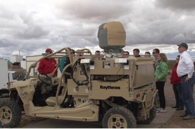 Пентагон намерен провести масштабные испытания боевых лазеров