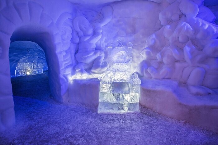 Гипнотические ледяные скульптуры