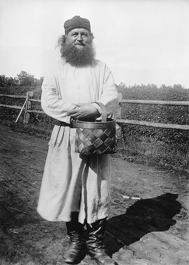 вященник Валаамского монастыря отец Венерий, 1930-е г.г.