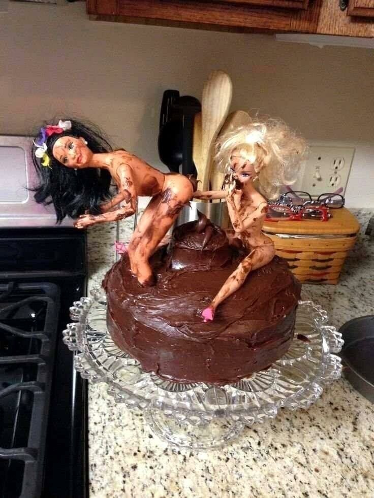 Вот почему никогда не стоит доверять папе печь торт на день рождения дочери