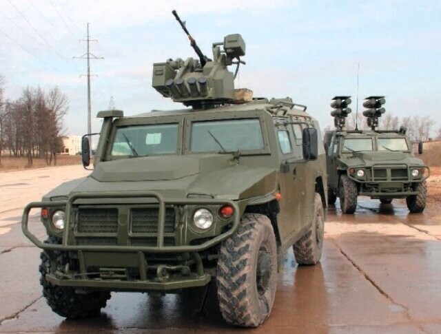 Новейшие бронеавтомобили "Тигр-М" поступили на российскую базу в Абхазии